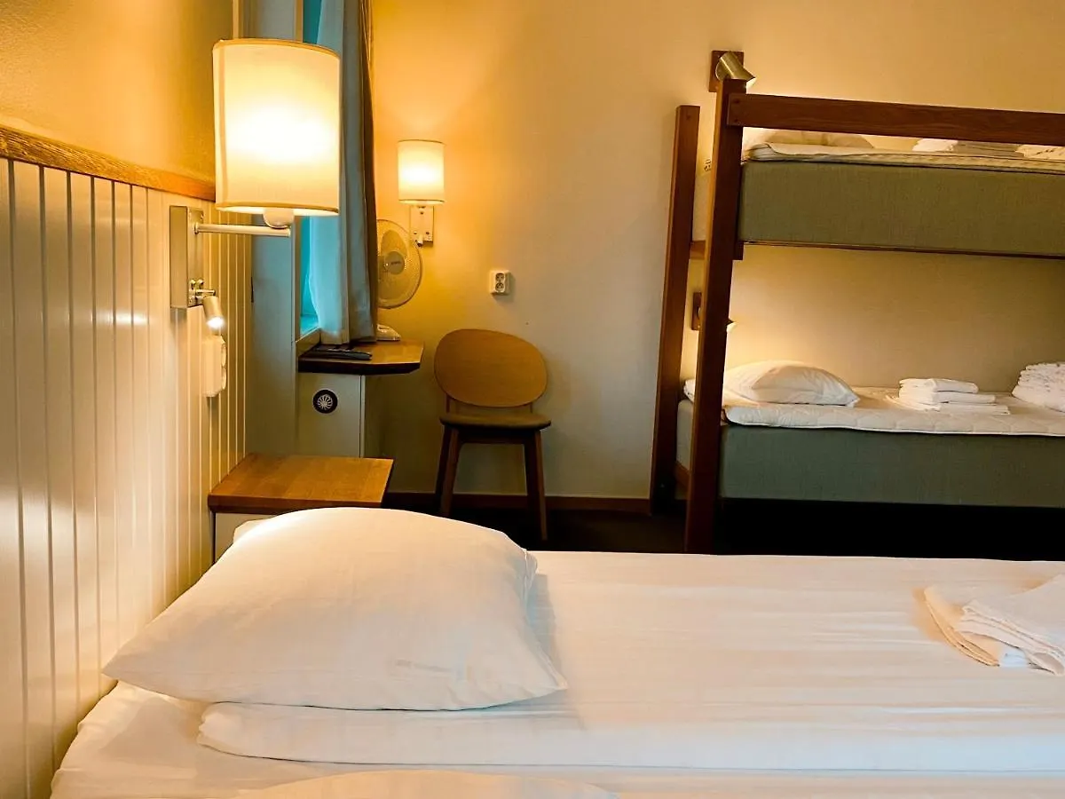Alojamento de Acomodação e Pequeno-almoço Lisebergsbyns B&B Gotemburgo